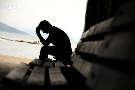 دلایلی که افراد افسرده به پزشک مراجعه نمی‌کنند: چرا باید آن‌ها را شناسایی کنیم؟